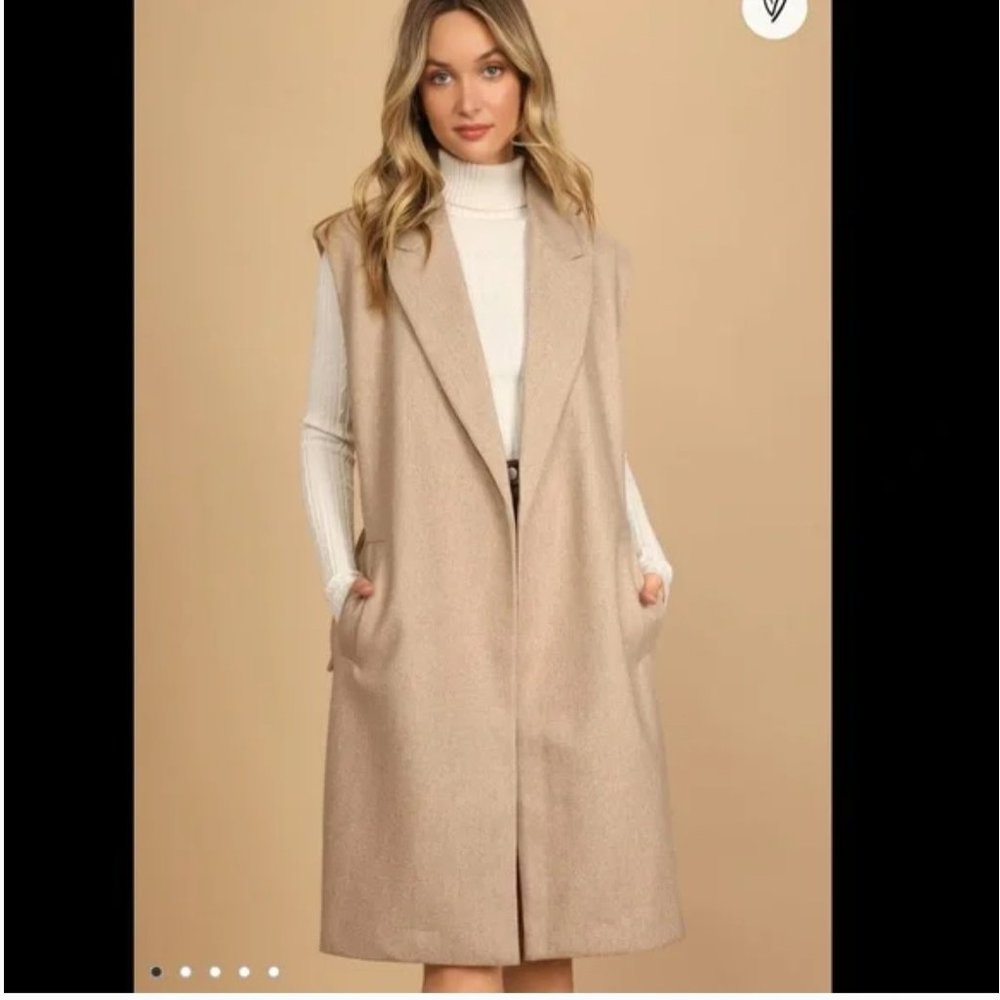 Vero Moda Sleeveless Coat Size Small Color Beige